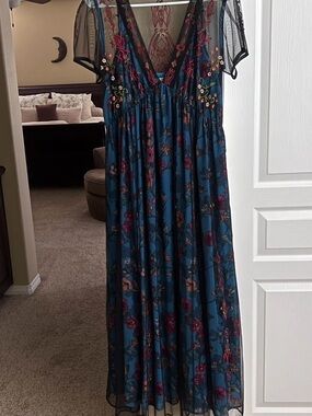 Teal Floral V-Neck Maxi Dress with Embroidered Overlay